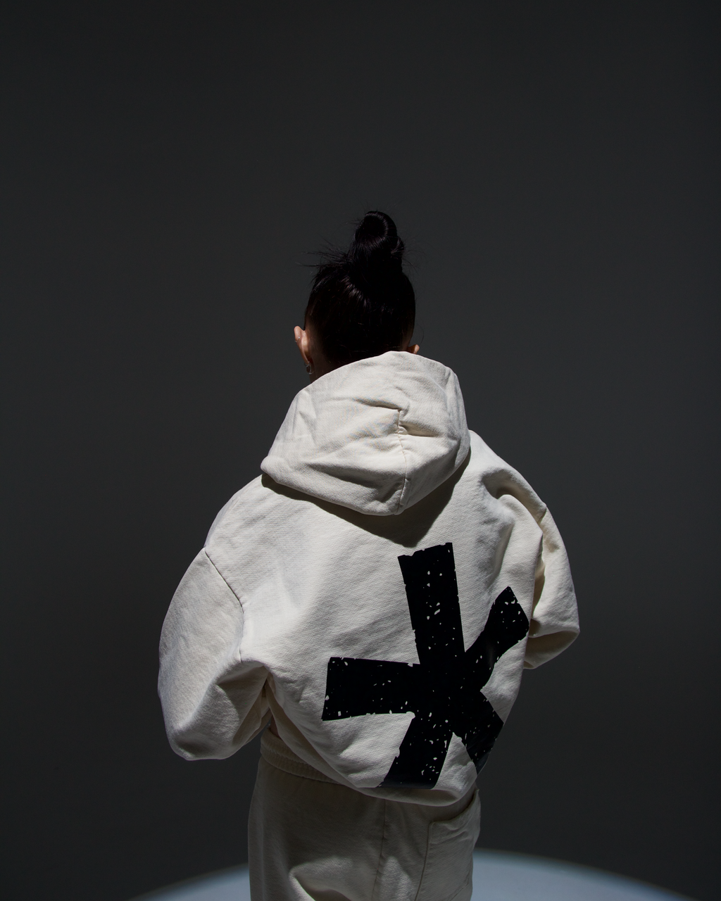 THE DISCONNECT HOODIE - CREME