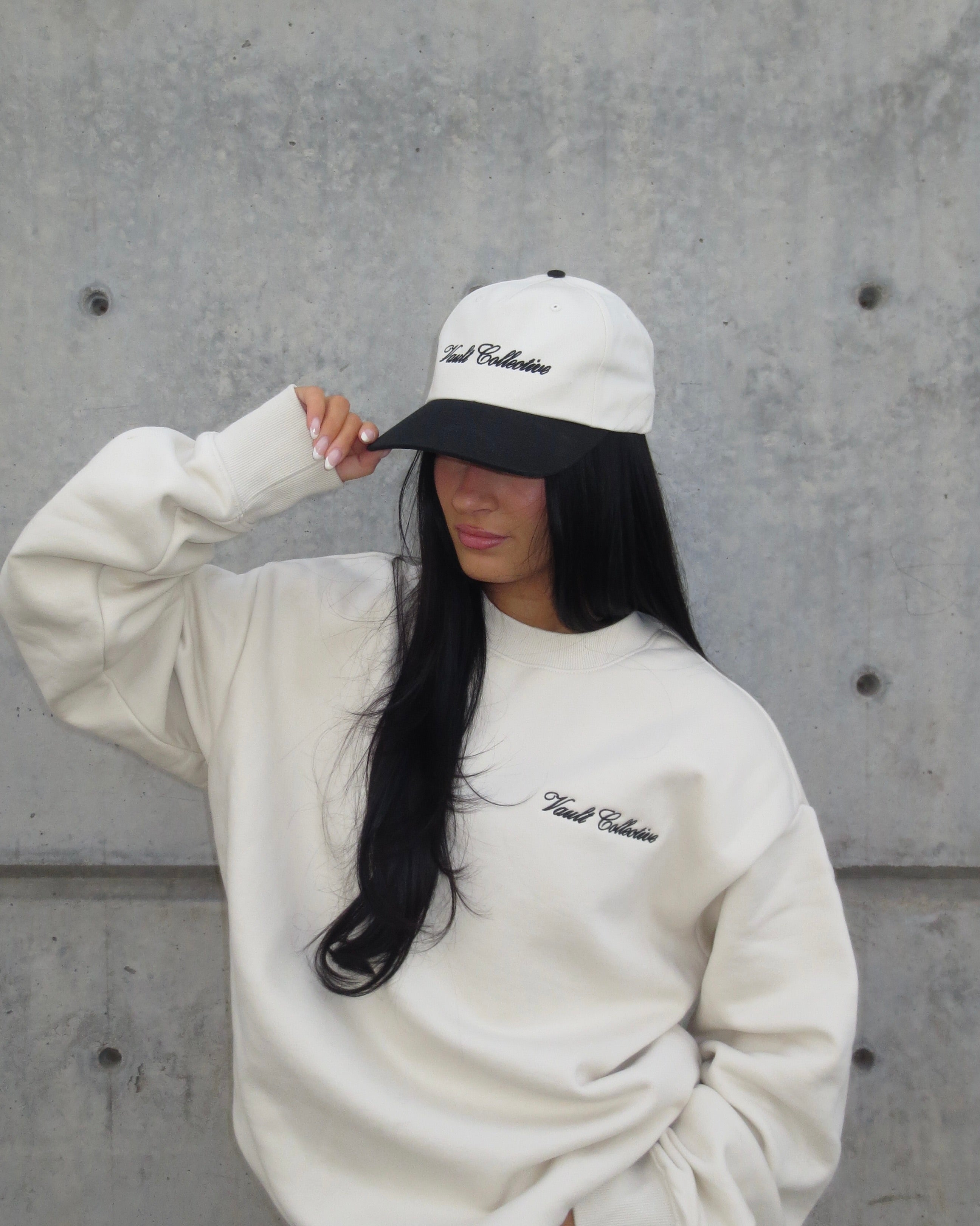 THE CLUBHOUSE HAT - BLACK/CREAM