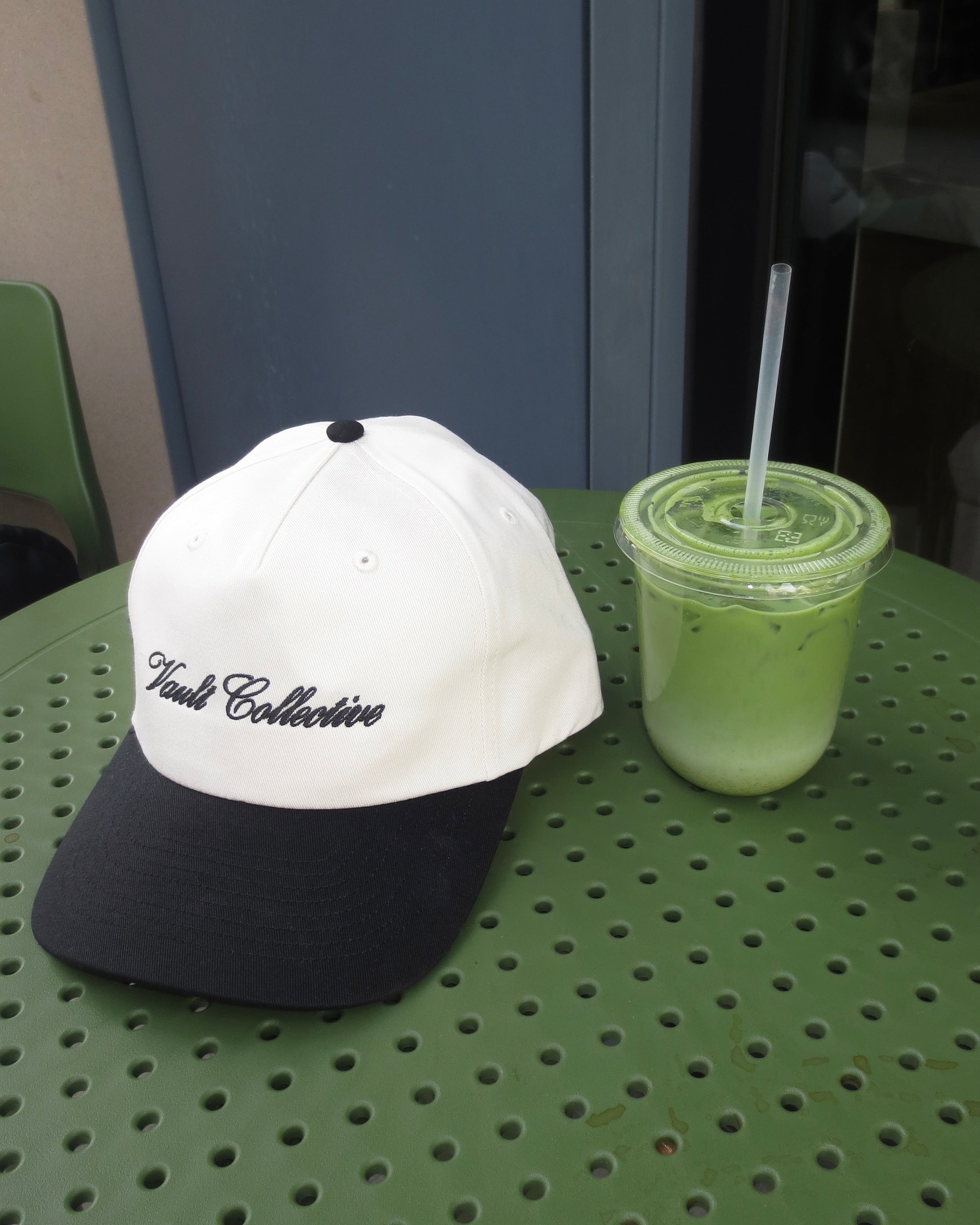 THE CLUBHOUSE HAT - BLACK/CREAM