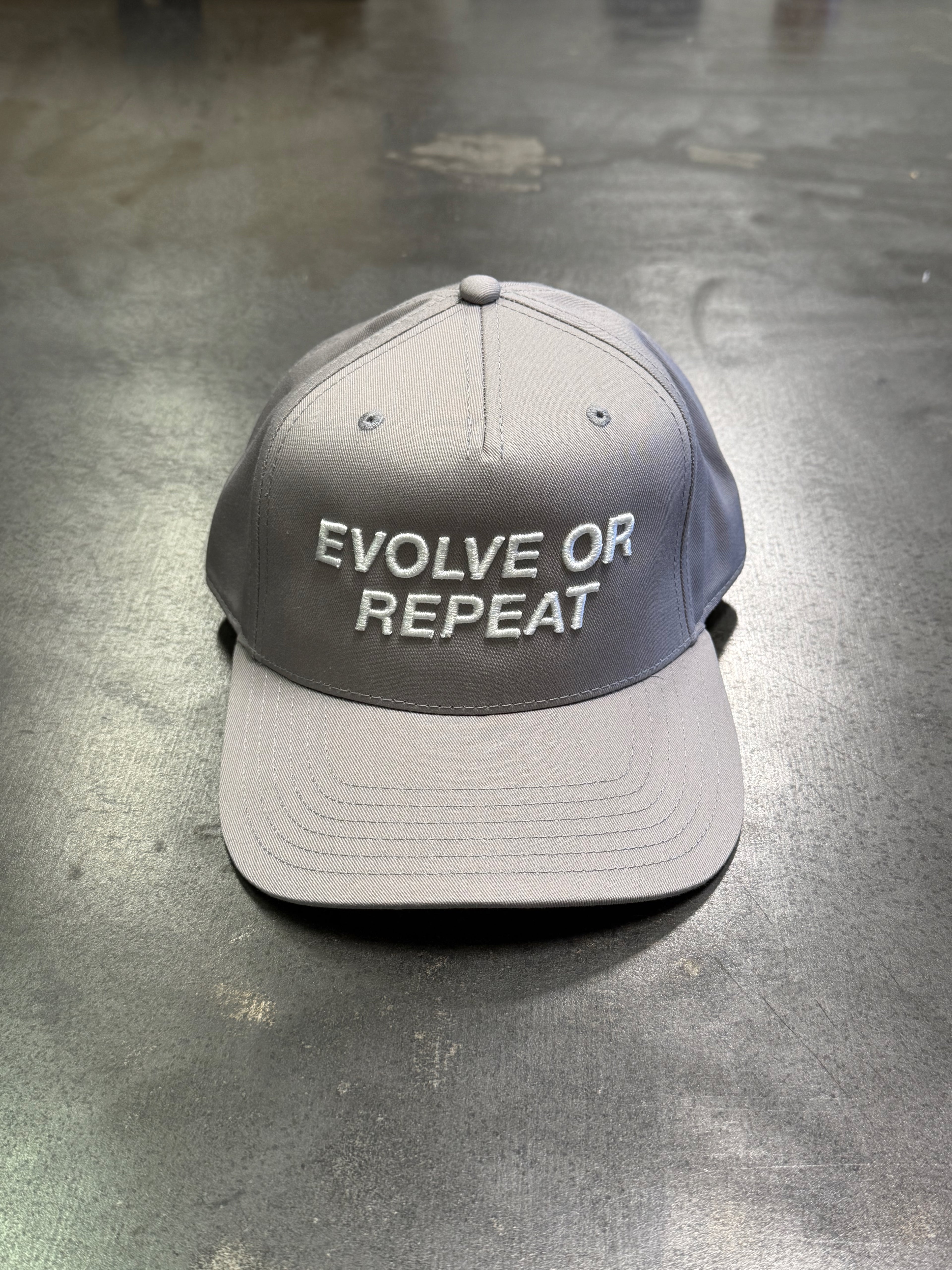555UMMER HAT - GREY