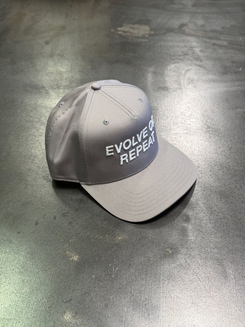 555UMMER HAT - GREY