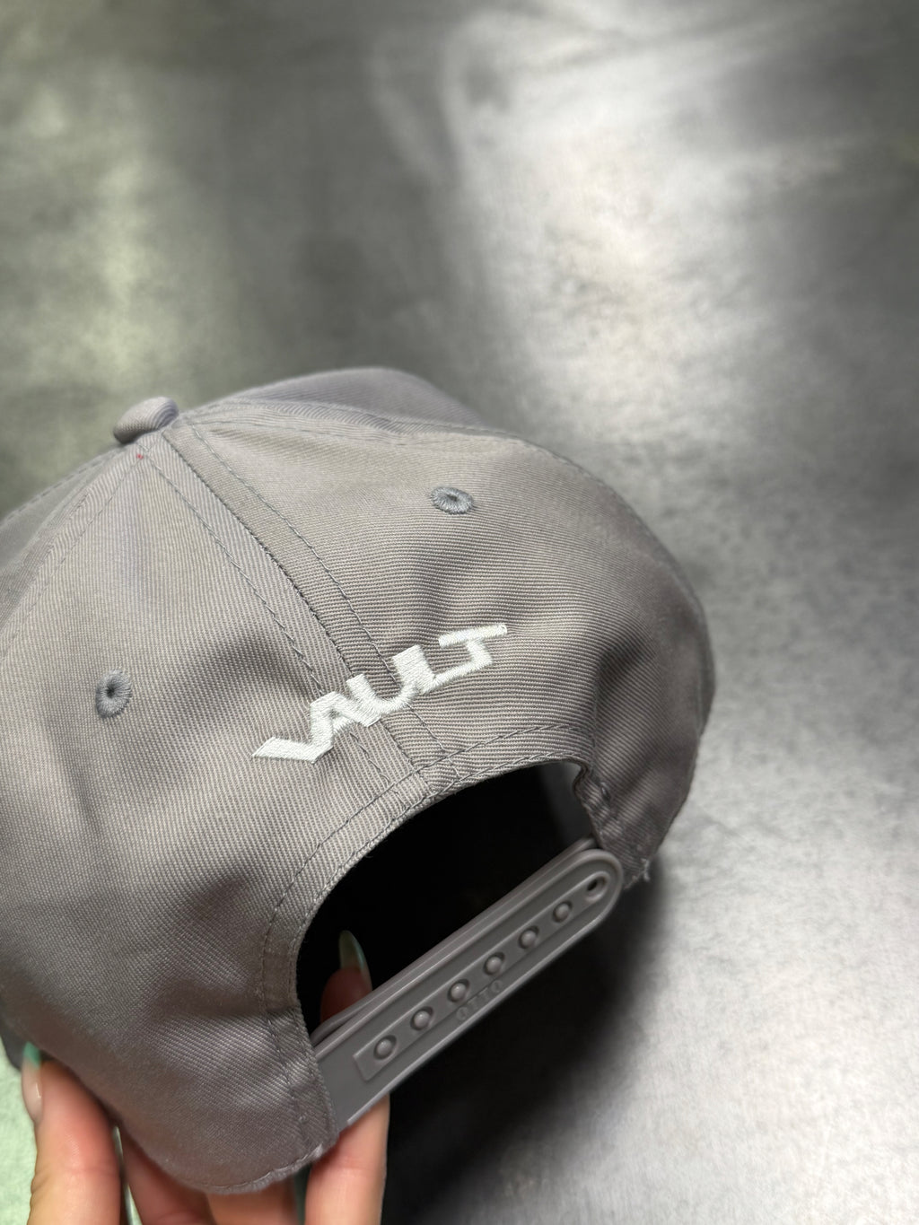 555UMMER HAT - GREY