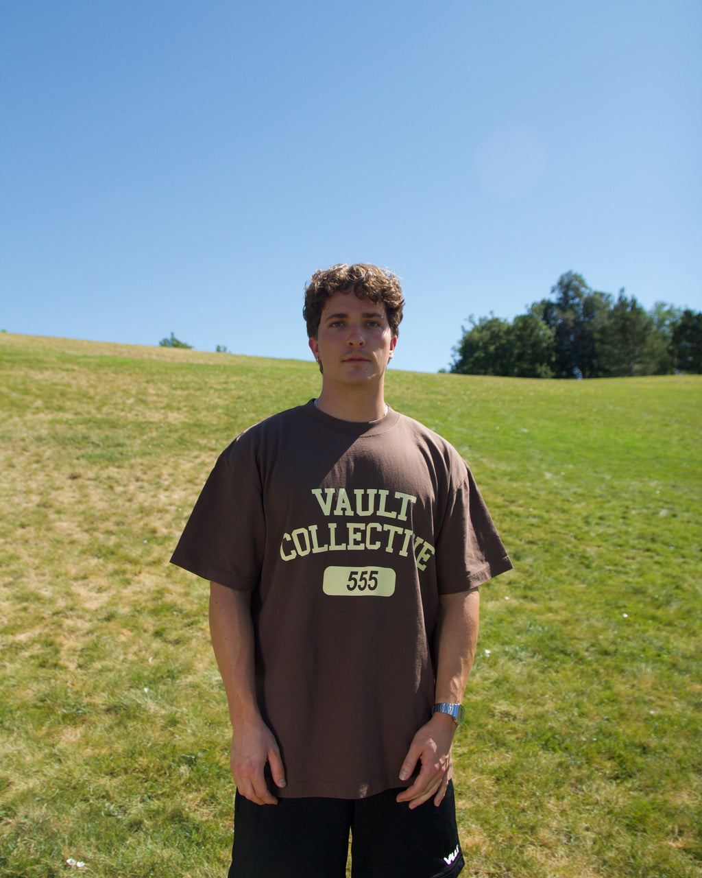 555UMMER TEE - BROWN