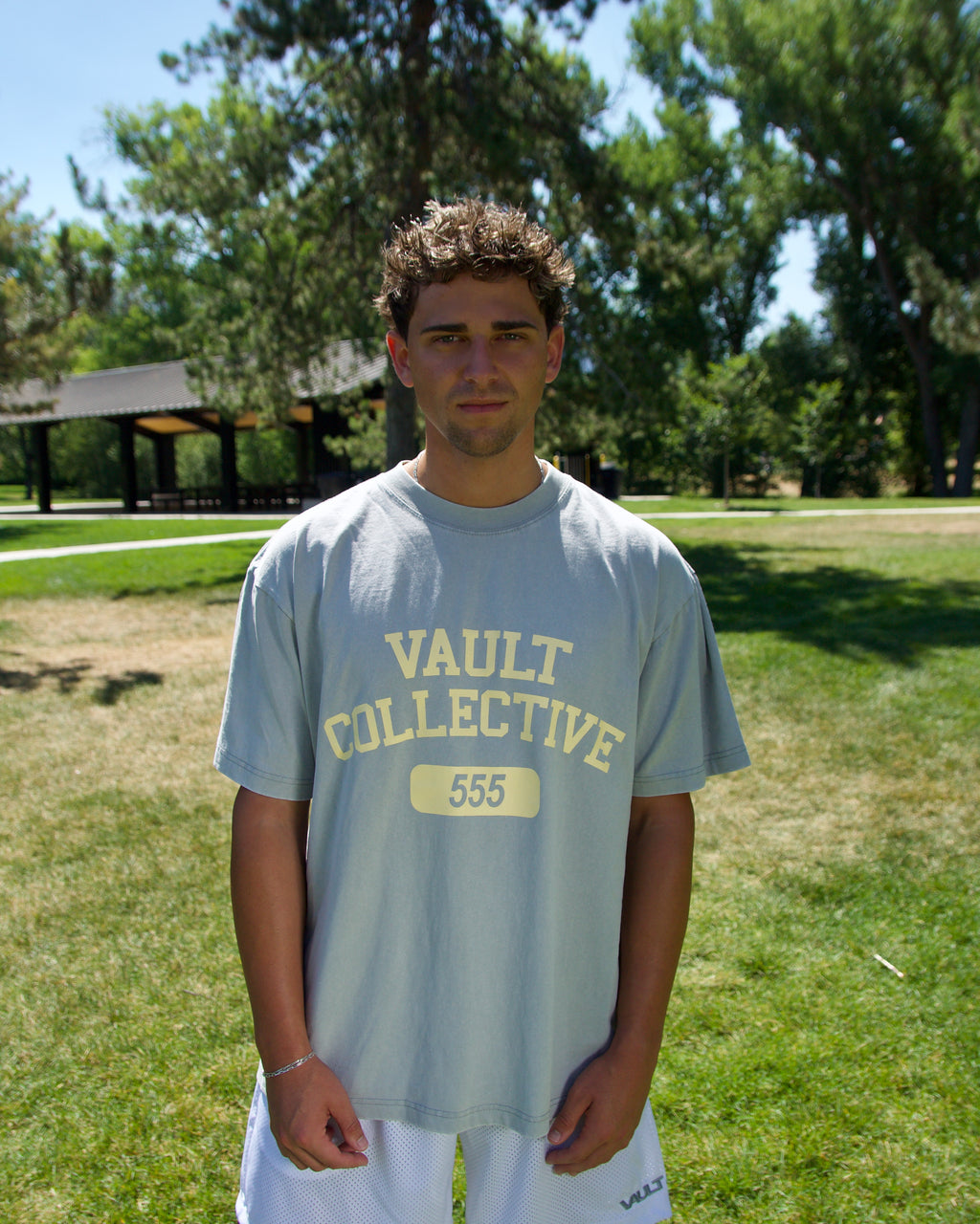 555UMMER TEE - GREY