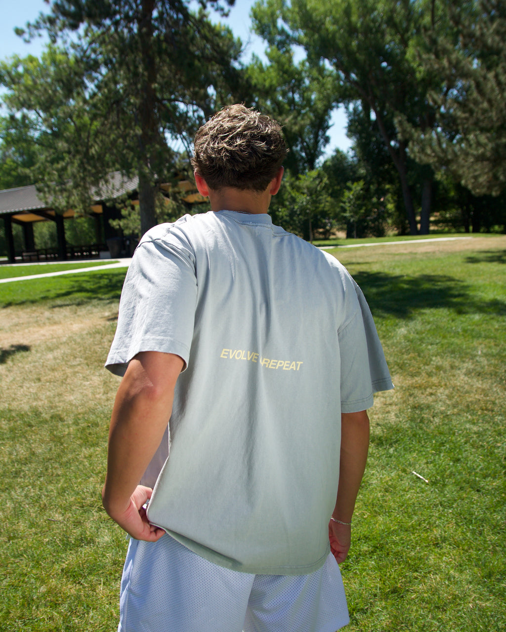 555UMMER TEE - GREY