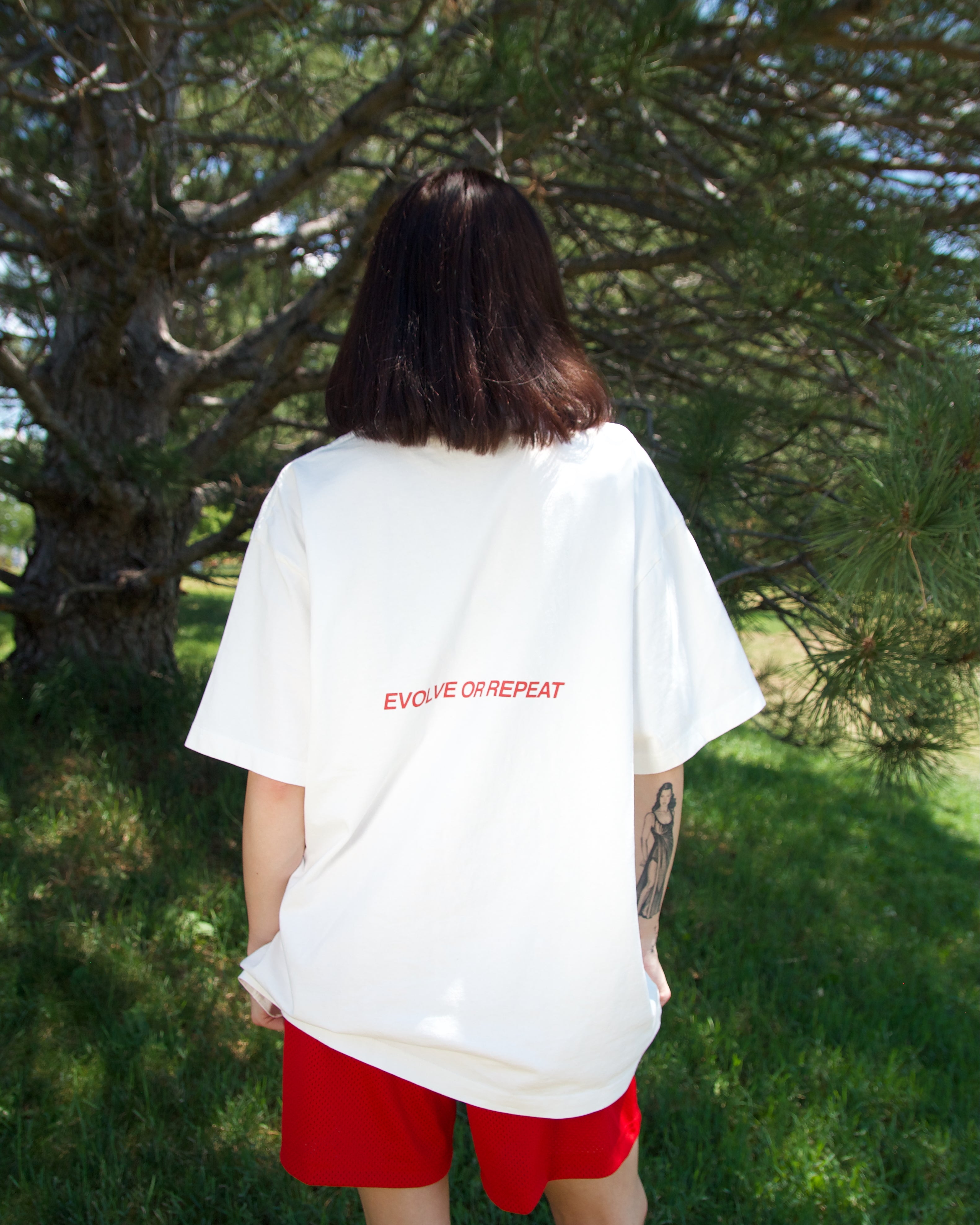 555UMMER TEE - WHITE